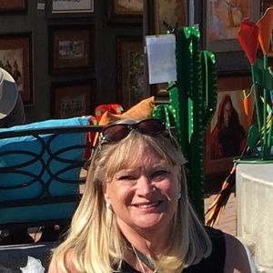 Meet your Posher, Joann